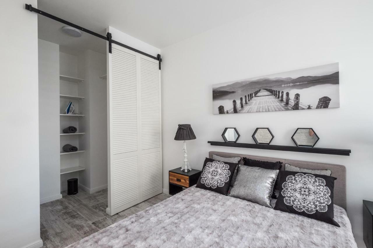 Good Time Apartment Business Center Варшава Екстериор снимка