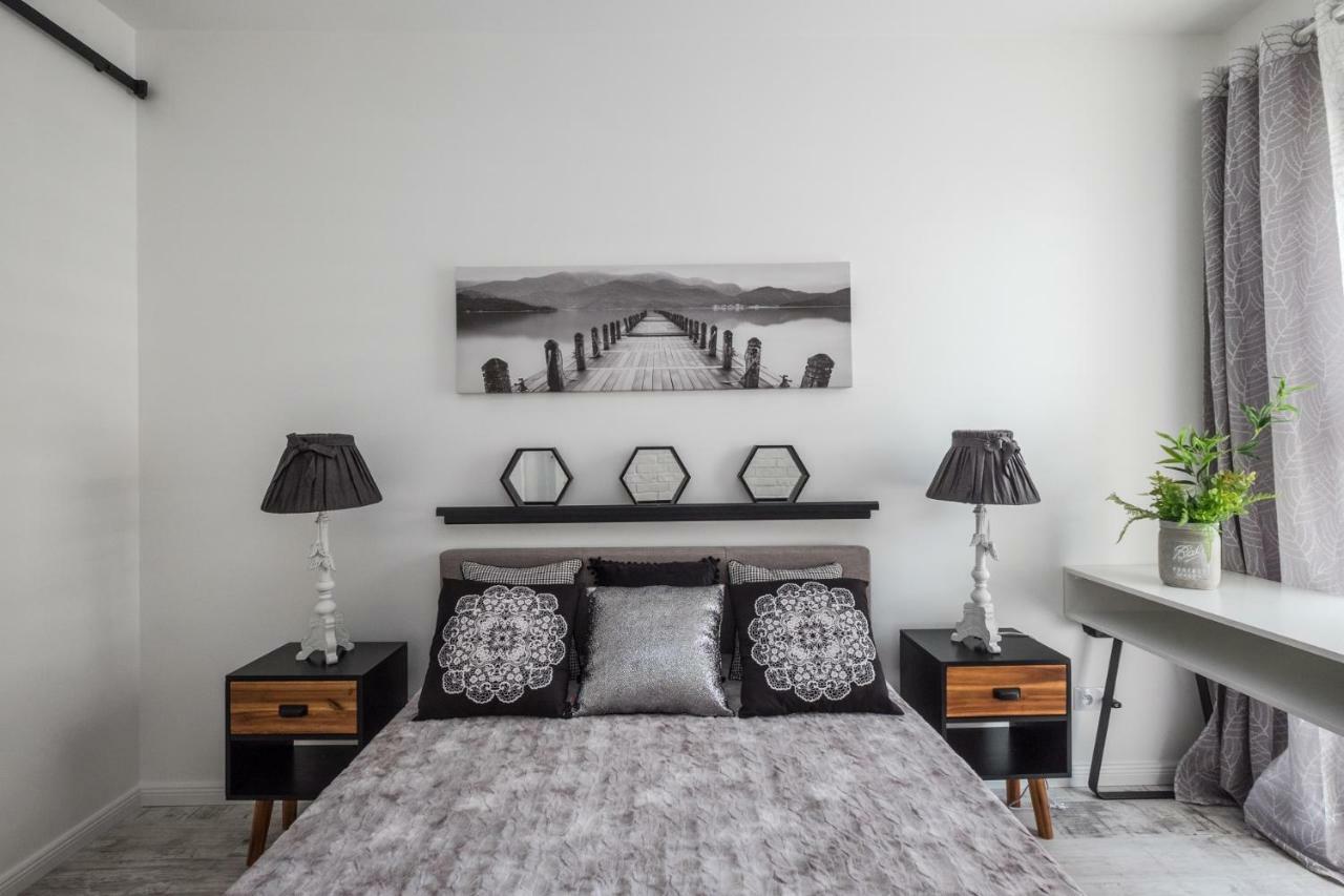 Good Time Apartment Business Center Варшава Екстериор снимка